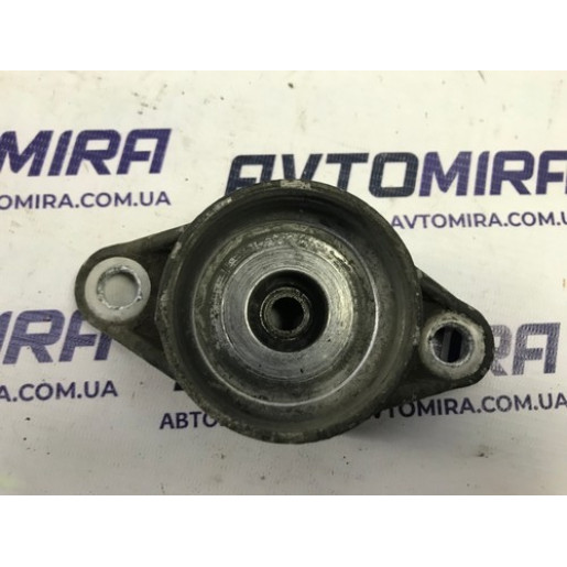 Опора амортизатора заднього Hyundai i30 2007-2012 553302L000
